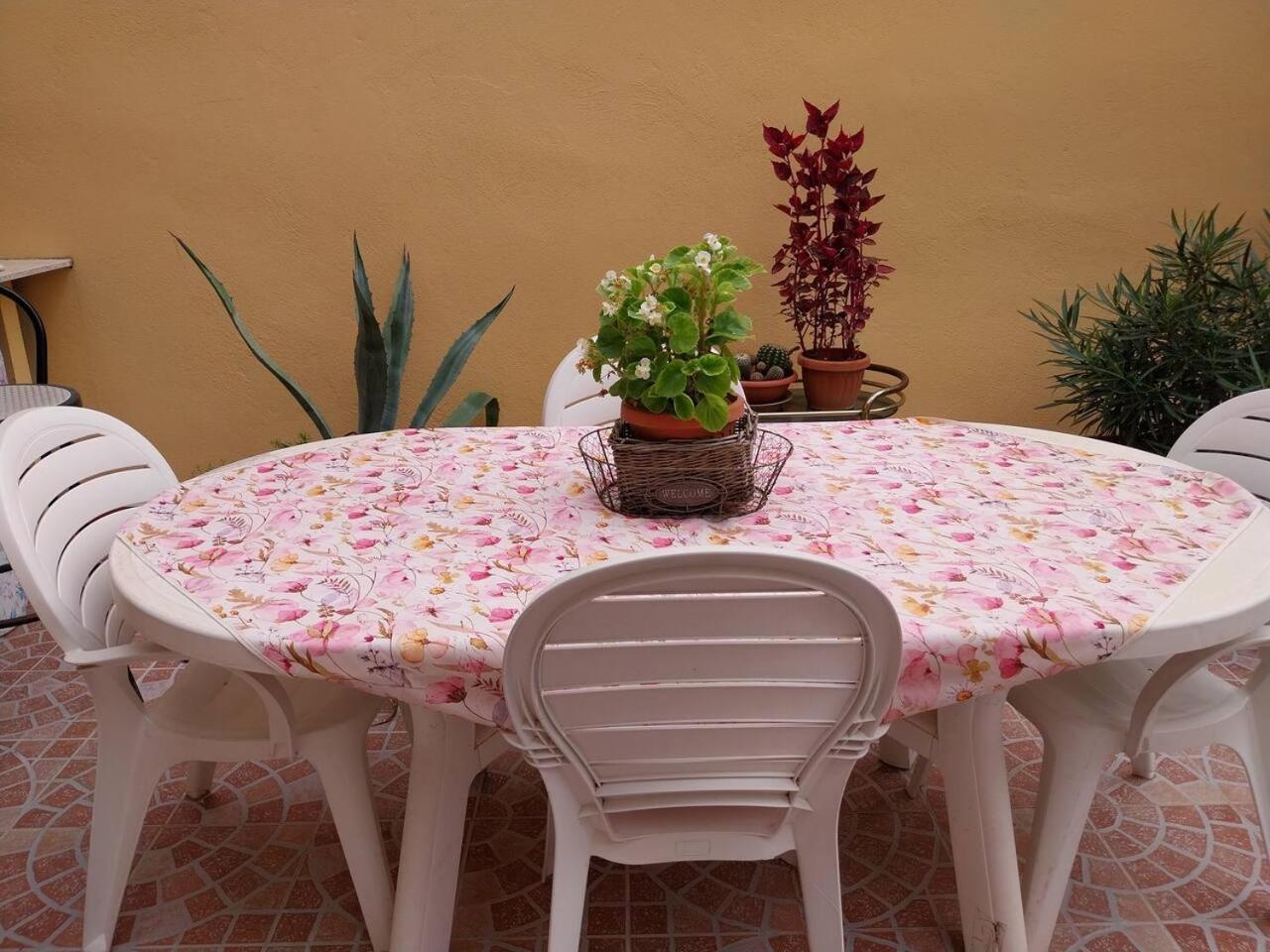 Il Giardino Di Marimar Apartment Exterior foto